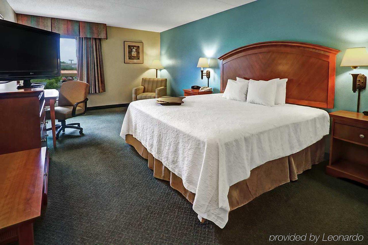 Hampton Inn San Antonio Stone Oak מראה חיצוני תמונה