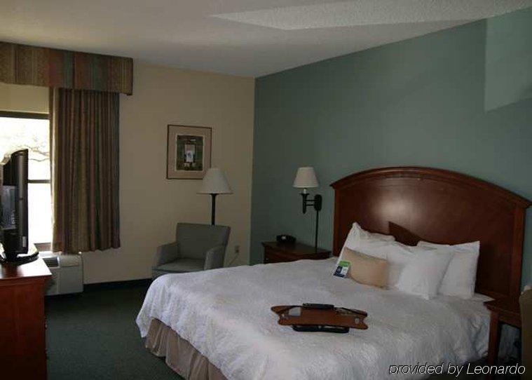 Hampton Inn San Antonio Stone Oak חדר תמונה