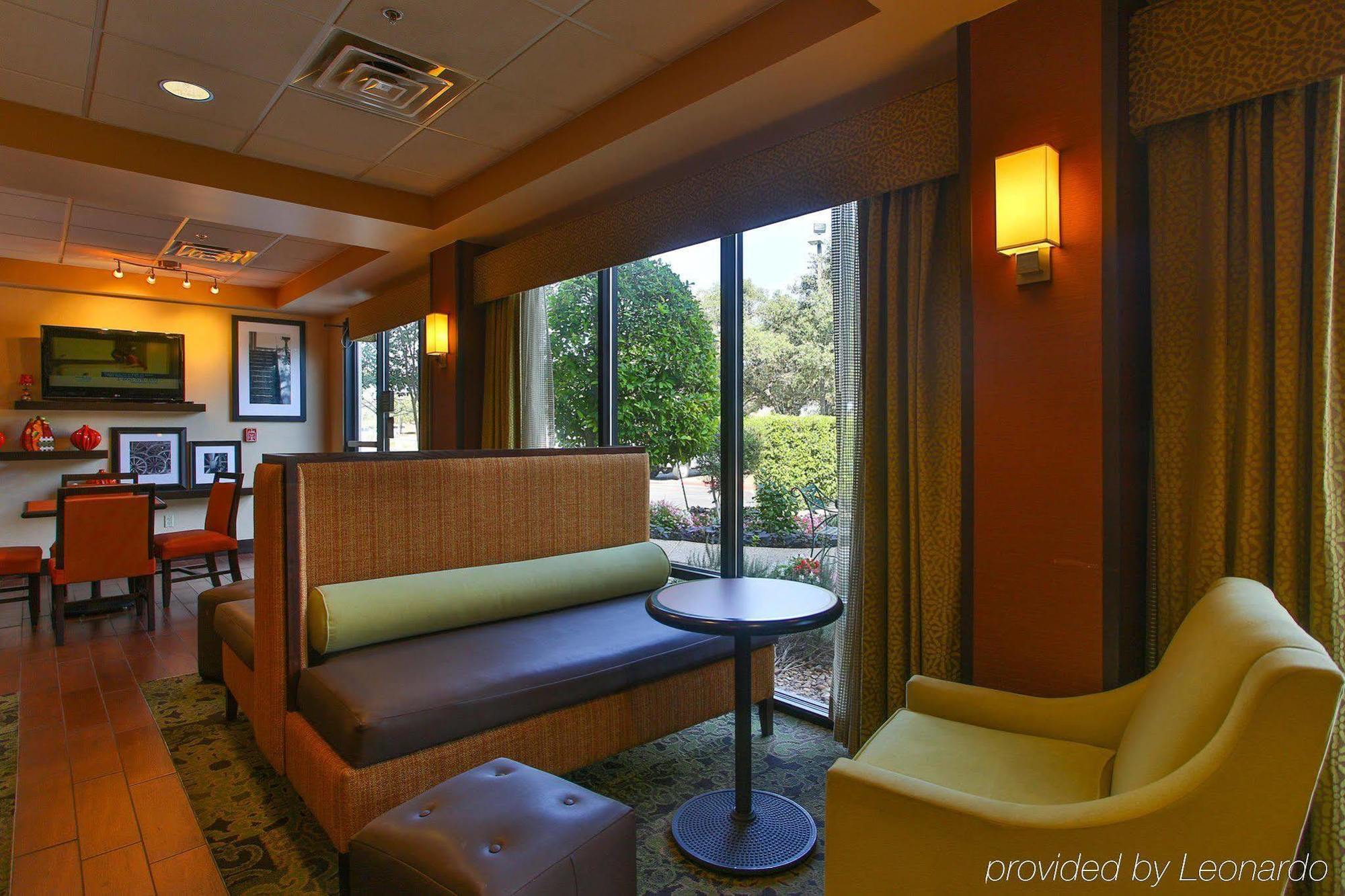 Hampton Inn San Antonio Stone Oak מראה חיצוני תמונה