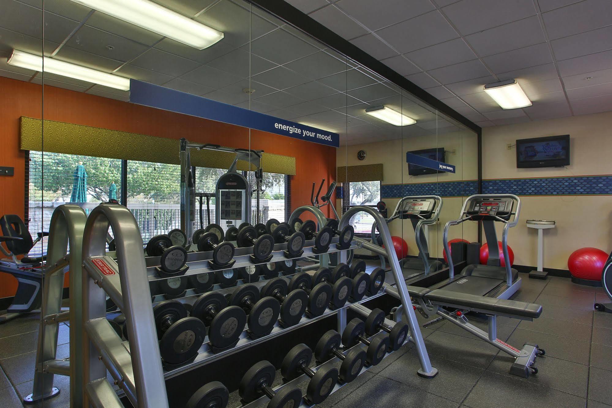 Hampton Inn San Antonio Stone Oak מראה חיצוני תמונה